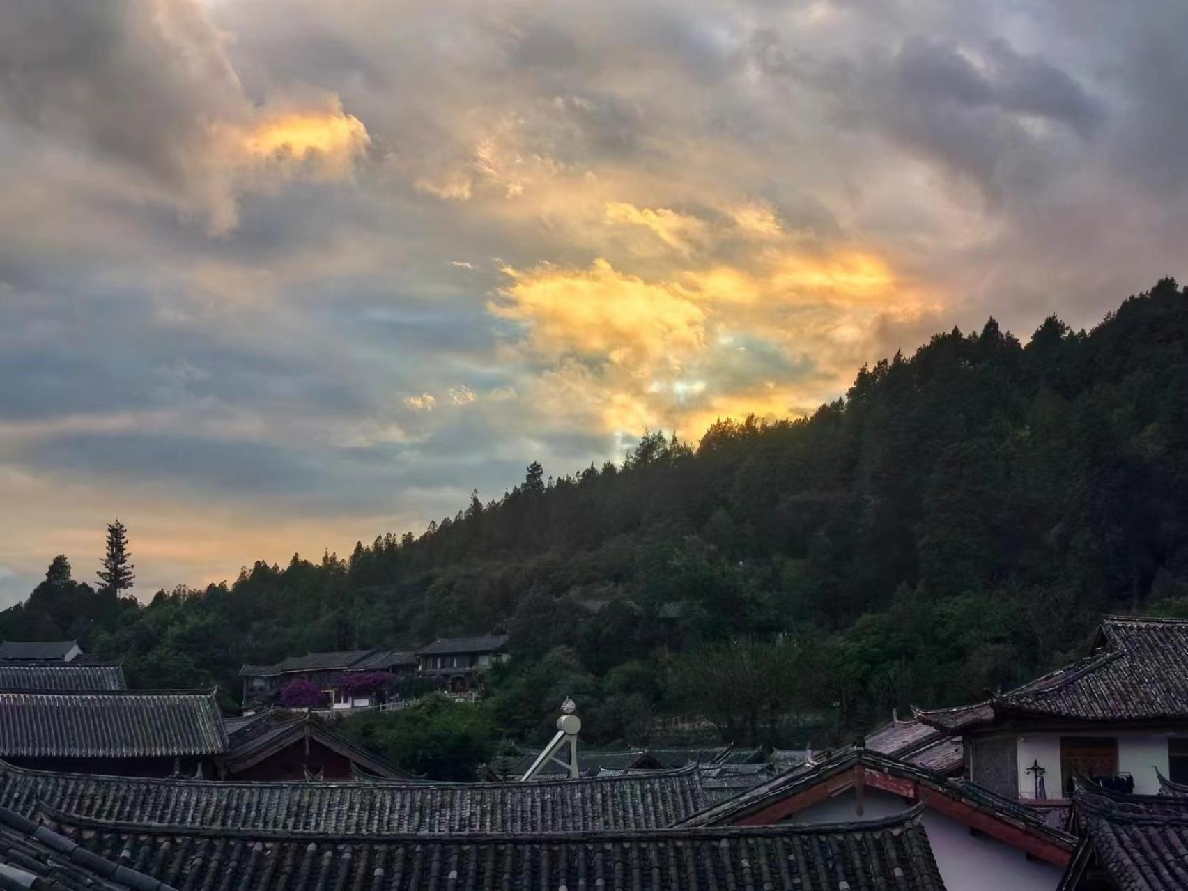 Lijiang Old Town Meiliju View Inn Dış mekan fotoğraf